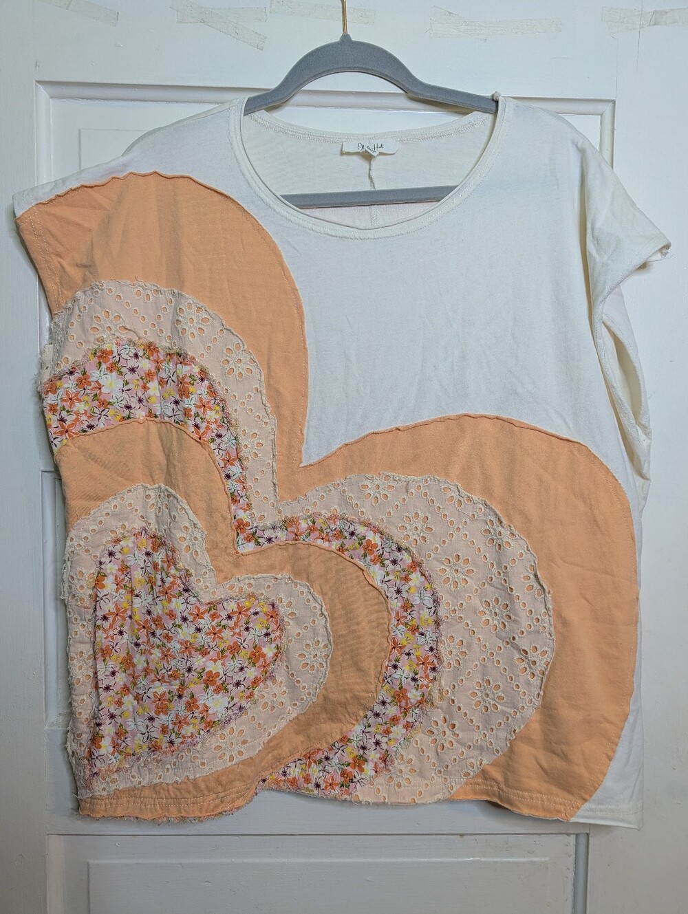 Oli & Hali Patchwork Heart Appliqué Boho Artsy Top Small Oversized - Picture 2 of 9